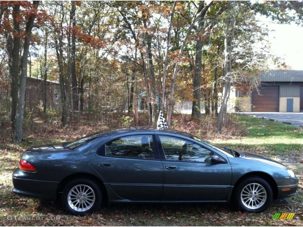 Onyx Green Pearl 2002 Chrysler Concorde LXi Exterior Photo #57456594