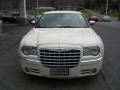 Stone White - 300 C HEMI Photo No. 3