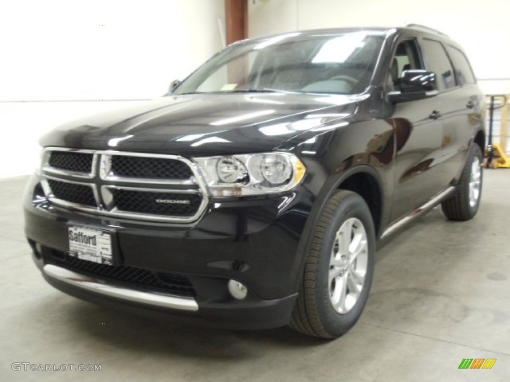 Brilliant Black Crystal Pearl Dodge Durango