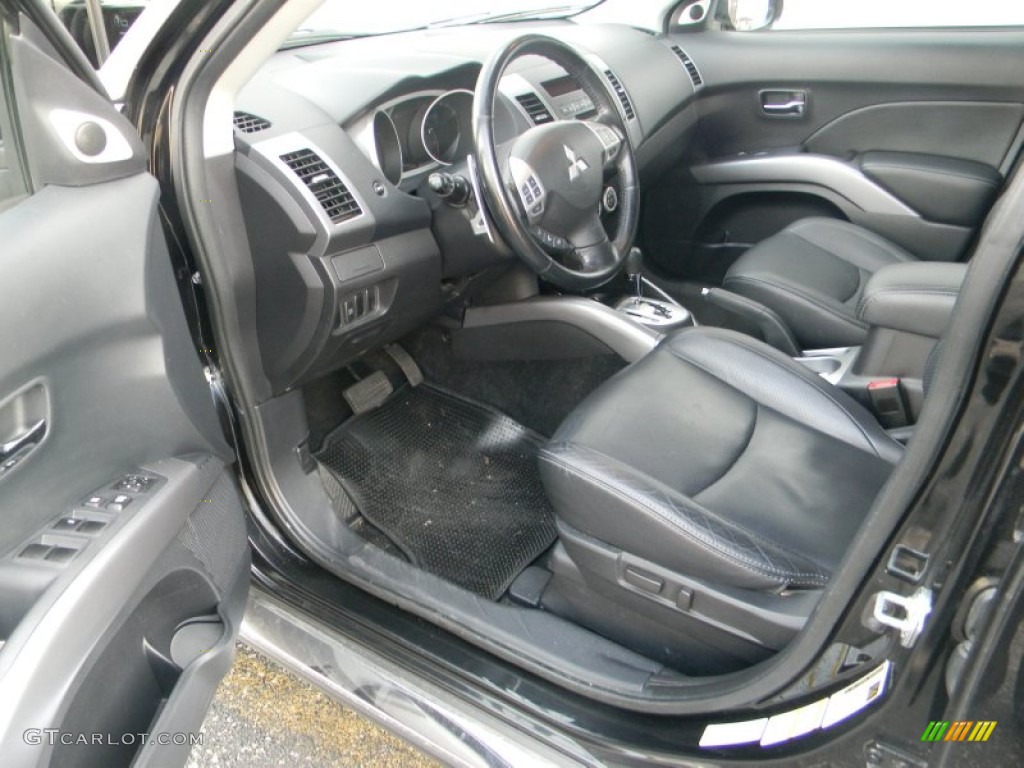 Black Interior 2009 Mitsubishi Outlander XLS 4WD Photo #57465487