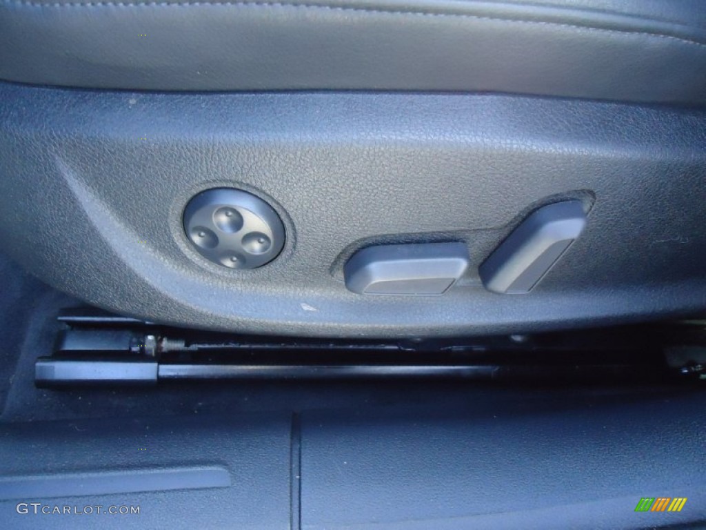 2009 A4 2.0T Premium quattro Sedan - Brilliant Black / Black photo #19