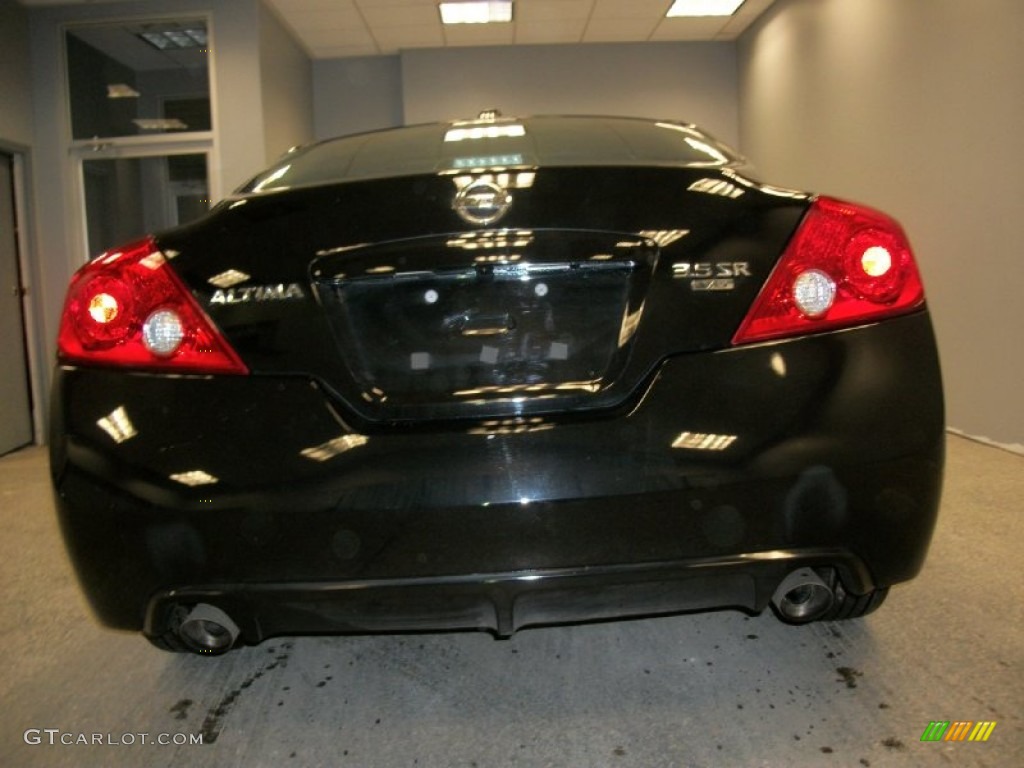 2010 Altima 3.5 SR Coupe - Super Black / Charcoal photo #6