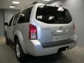 Silver Lightning - Pathfinder SE 4x4 Photo No. 5