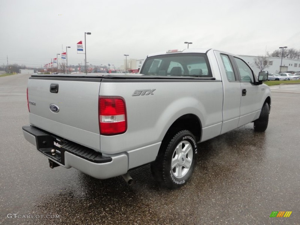 2005 F150 STX SuperCab - Silver Metallic / Medium Flint Grey photo #3