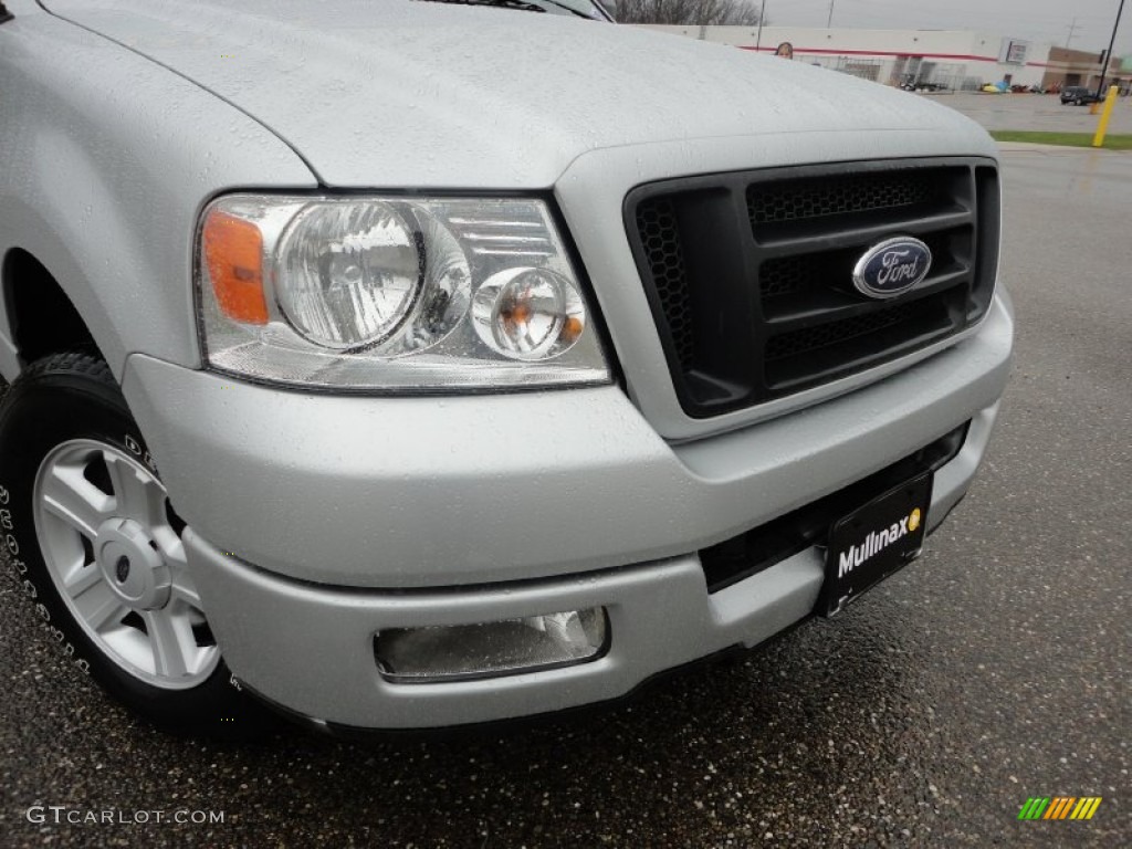 2005 F150 STX SuperCab - Silver Metallic / Medium Flint Grey photo #13