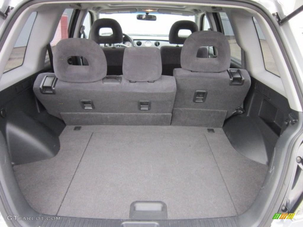 2004 Mitsubishi Outlander XLS AWD Trunk Photo #57476812