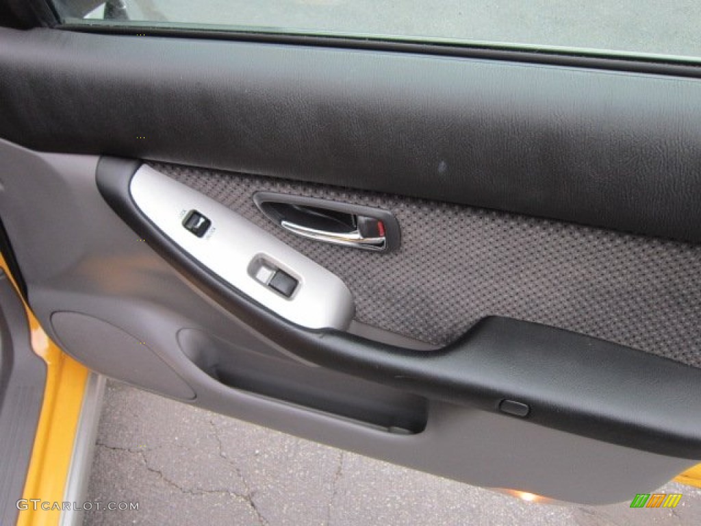 2003 Subaru Baja Sport Gray Door Panel Photo #57477319