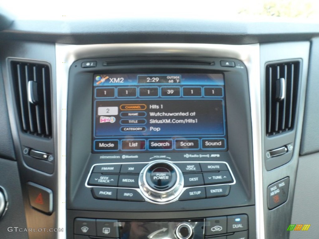 2012 Hyundai Sonata SE 2.0T Controls Photo #57479974