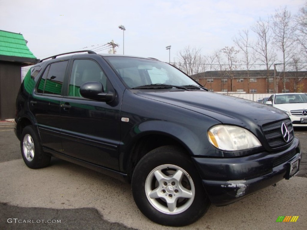 2000 ML 320 4Matic - Azure Blue Metallic / Ash photo #2