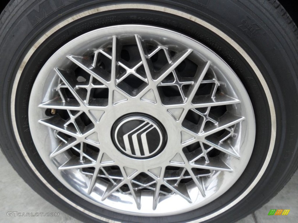 2004 Grand Marquis GS - Dark Toreador Red Metallic / Medium Parchment photo #4