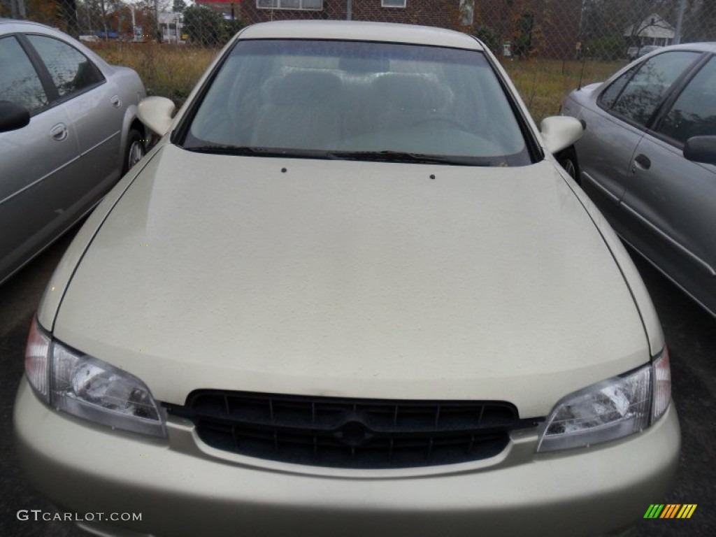 1999 Altima SE - Champagne Metallic / Blond photo #1