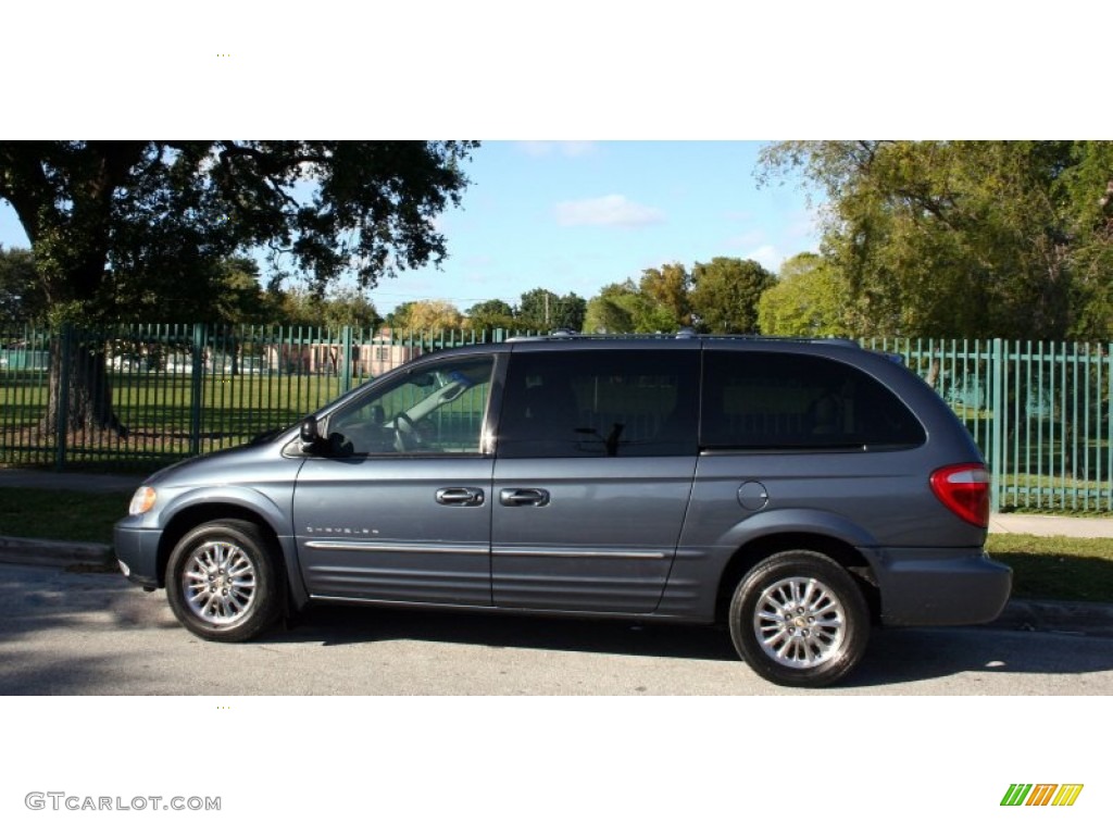 2001 Town & Country Limited AWD - Steel Blue Pearl / Taupe photo #4