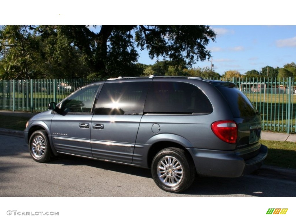 2001 Town & Country Limited AWD - Steel Blue Pearl / Taupe photo #6