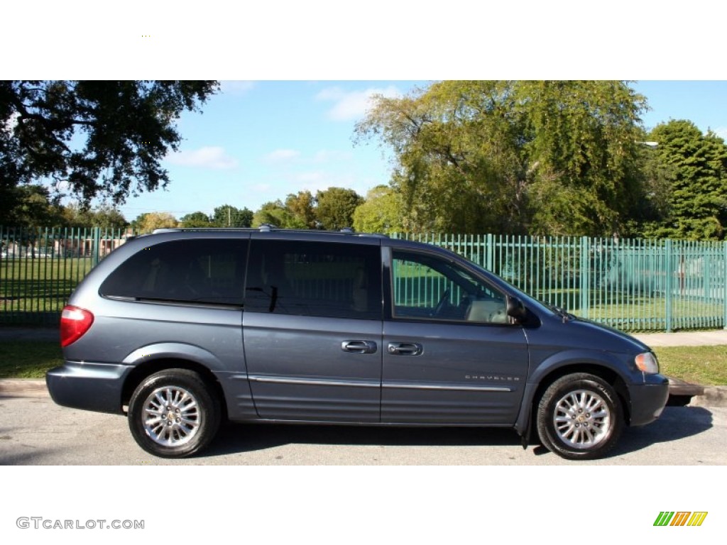 2001 Town & Country Limited AWD - Steel Blue Pearl / Taupe photo #12