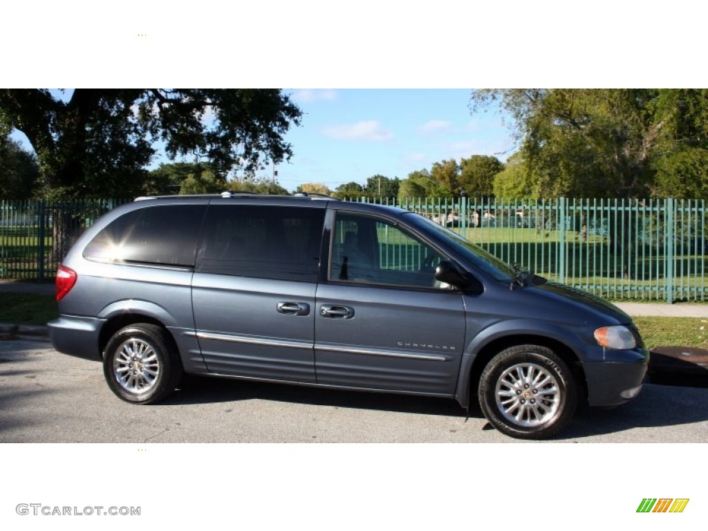 2001 Town & Country Limited AWD - Steel Blue Pearl / Taupe photo #13