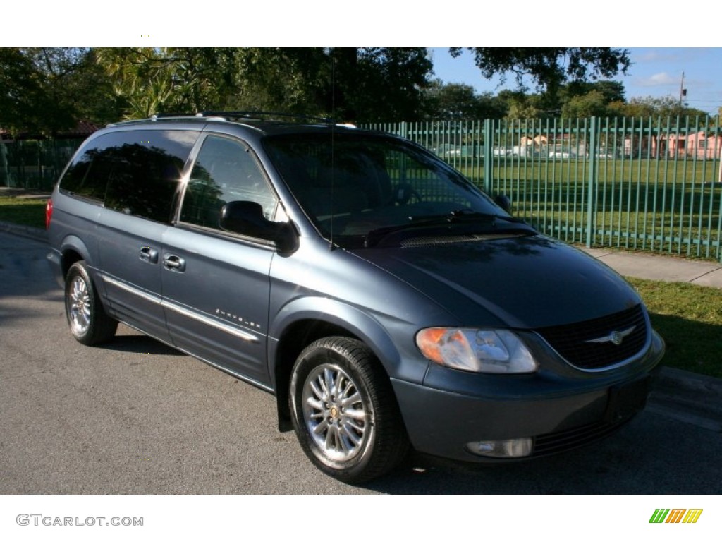 2001 Town & Country Limited AWD - Steel Blue Pearl / Taupe photo #16