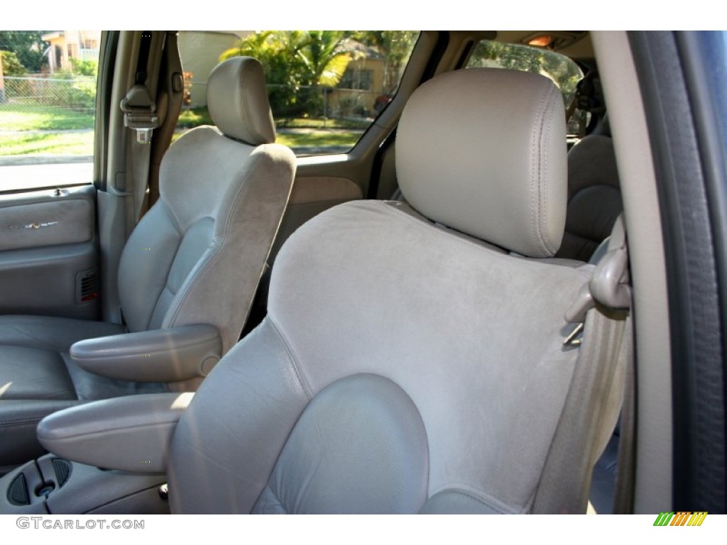 2001 Town & Country Limited AWD - Steel Blue Pearl / Taupe photo #36