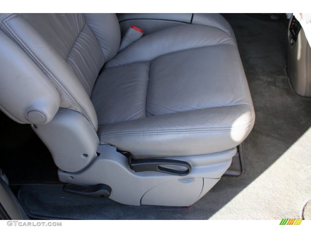 2001 Town & Country Limited AWD - Steel Blue Pearl / Taupe photo #42