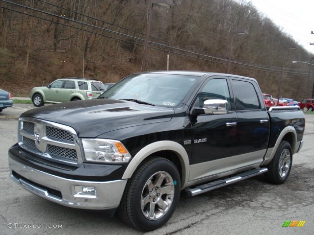 2010 Ram 1500 Laramie Crew Cab 4x4 - Brilliant Black Crystal Pearl / Dark Slate/Medium Graystone photo #3