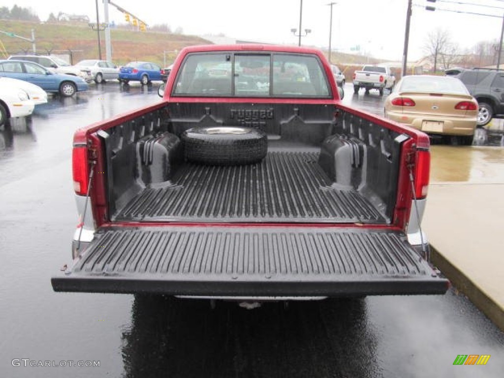 1994 S10 LS Regular Cab - Bright Red / Gray photo #12