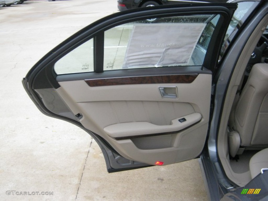 2012 Mercedes-Benz E 350 BlueTEC Sedan Door Panel Photos