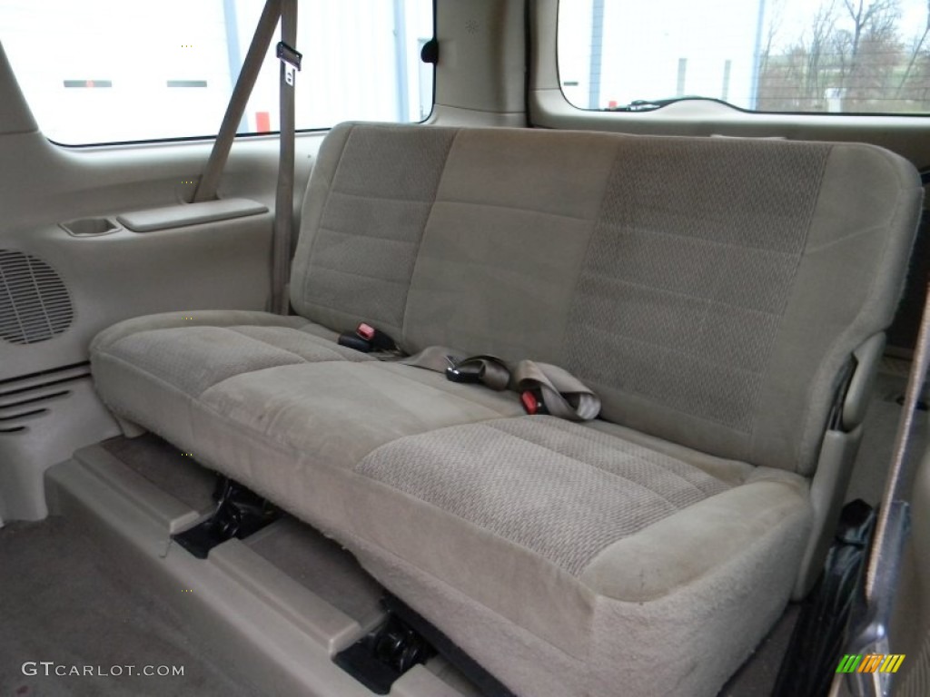Medium Parchment Interior 2003 Ford Excursion XLT 4x4 Photo #57497114