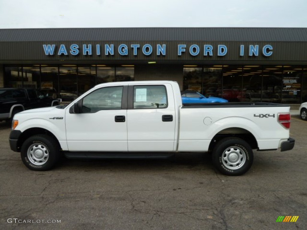 2010 F150 XL SuperCrew 4x4 - Oxford White / Medium Stone photo #1