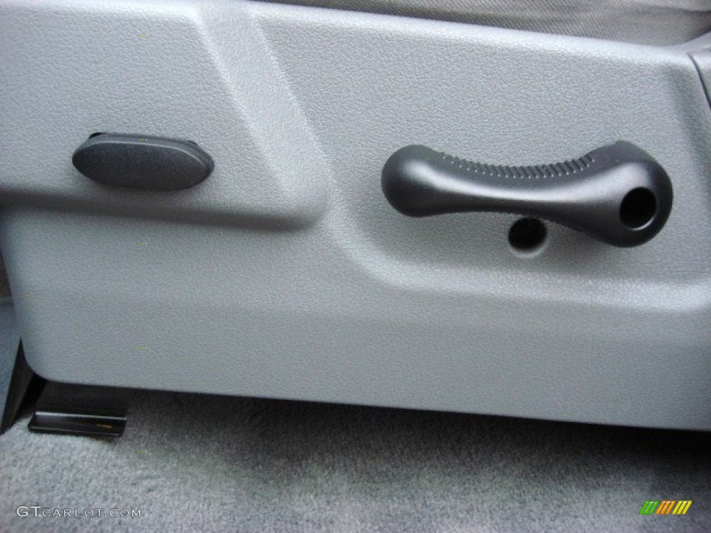 2006 Ram 1500 Big Horn Edition Quad Cab 4x4 - Bright Silver Metallic / Medium Slate Gray photo #12