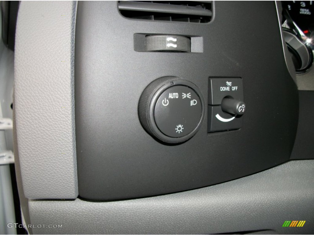 2012 Chevrolet Silverado 3500HD LS Regular Cab 4x4 Controls Photo #57499989