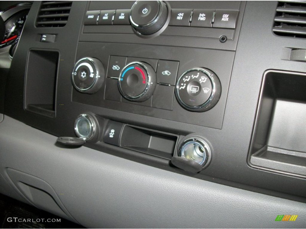 2012 Chevrolet Silverado 3500HD LS Regular Cab 4x4 Controls Photo #57500107