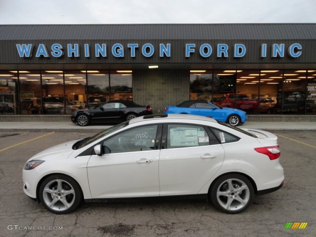 White Platinum Tricoat Metallic Ford Focus