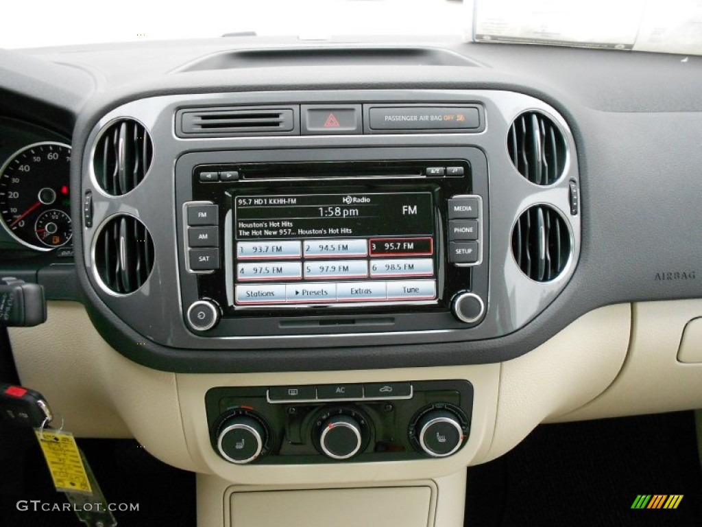 2012 Volkswagen Tiguan SE Controls Photo #57502615