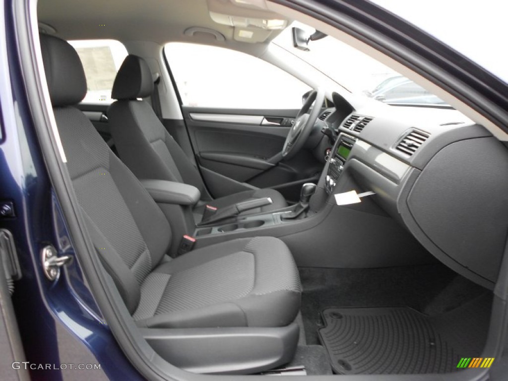 Titan Black Interior 2012 Volkswagen Passat 2.5L S Photo #57505372