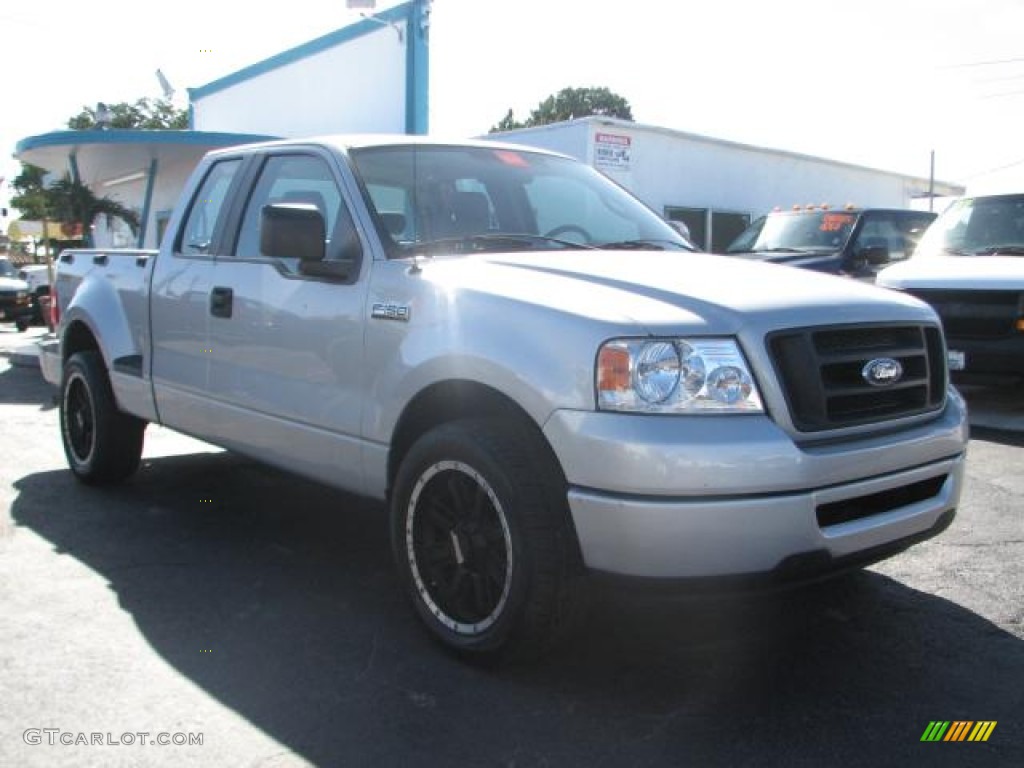 2007 F150 STX SuperCab Flareside - Silver Metallic / Medium Flint photo #1