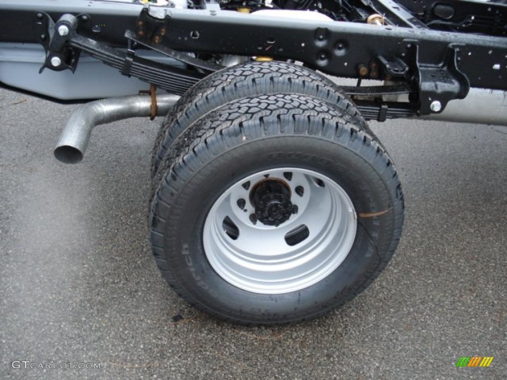 2012 Ford F350 Super Duty XL SuperCab 4x4 Dually Chassis Wheel Photos