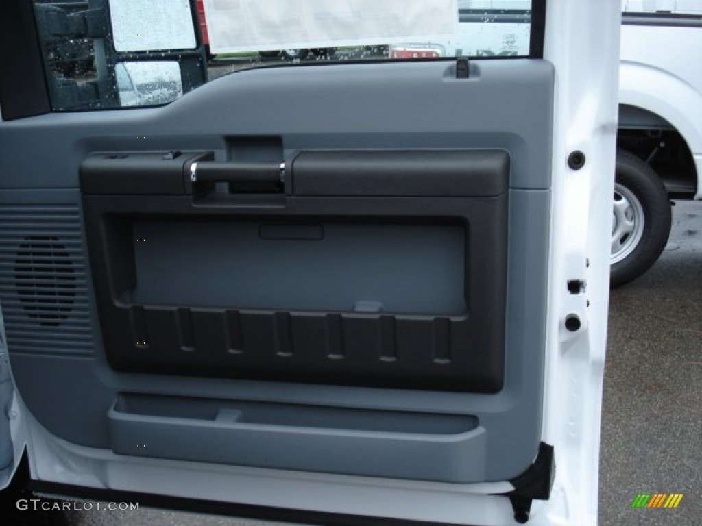 2012 F350 Super Duty XL SuperCab 4x4 Dually Chassis - Oxford White / Steel photo #16