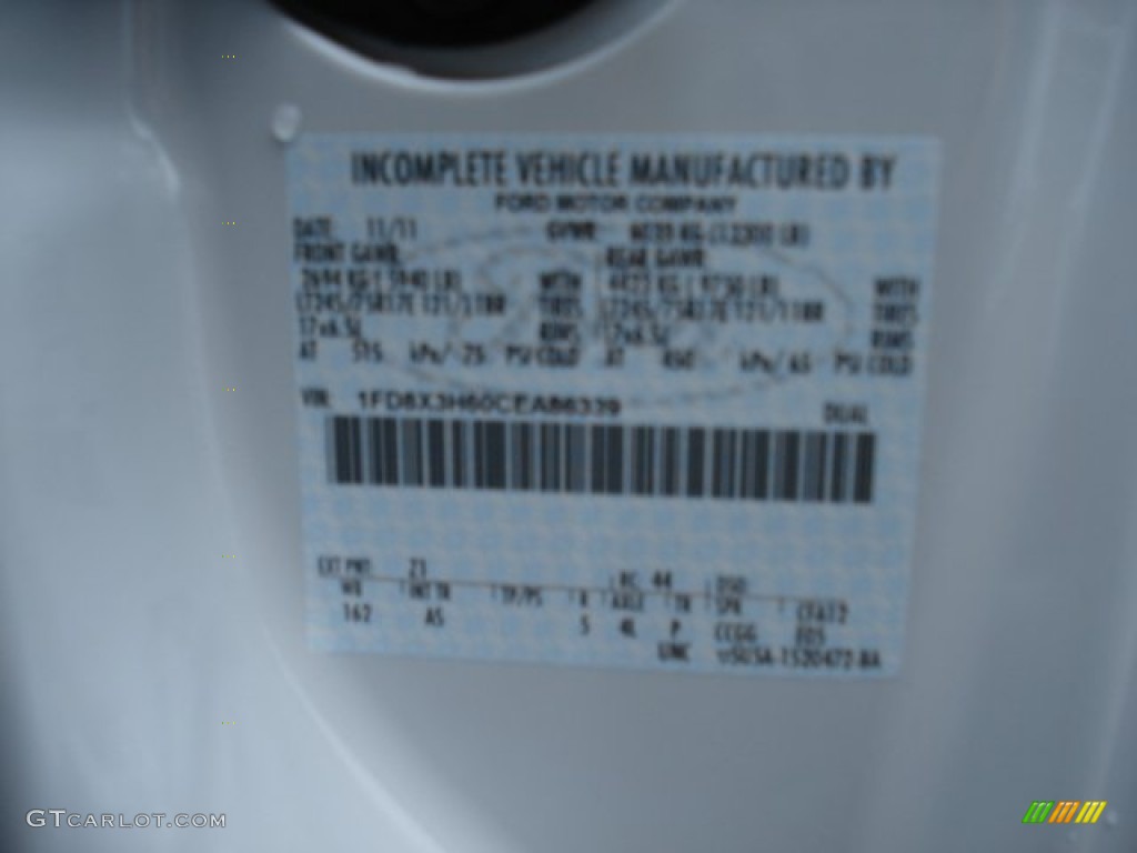 2012 F350 Super Duty XL SuperCab 4x4 Dually Chassis - Oxford White / Steel photo #20