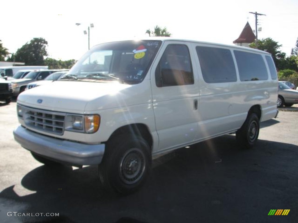1993 E Series Van E350 Club Wagon 15 Passenger - White / Gray photo #5