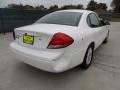 2007 Vibrant White Ford Taurus SEL  photo #3