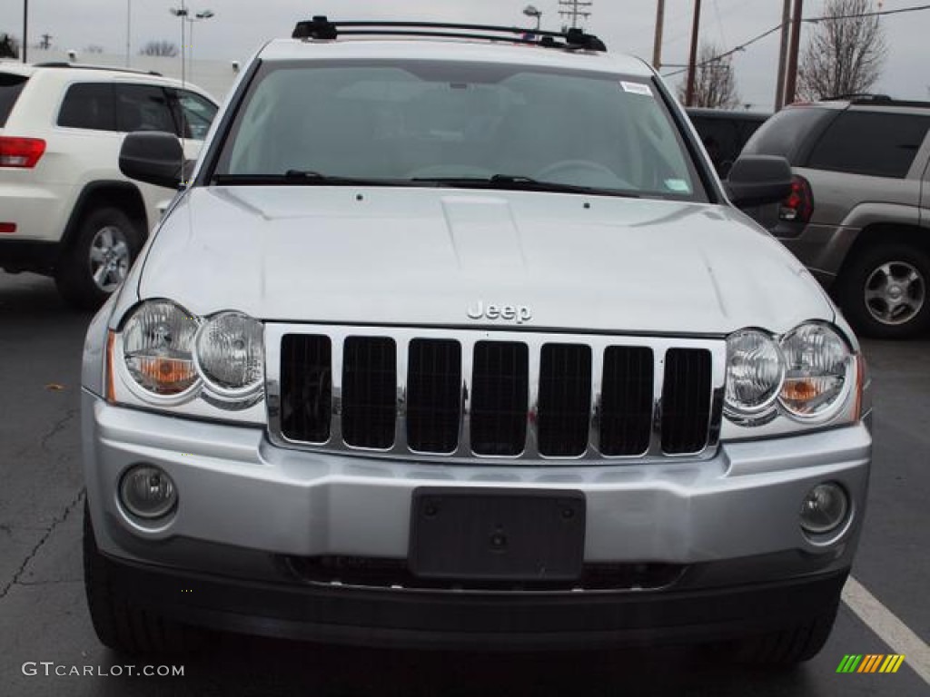 2007 Grand Cherokee Limited 4x4 - Bright Silver Metallic / Medium Slate Gray photo #8
