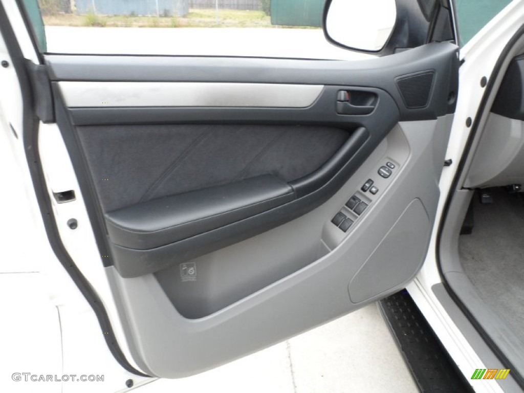 2004 4Runner SR5 - Galactic Gray Mica / Stone photo #31