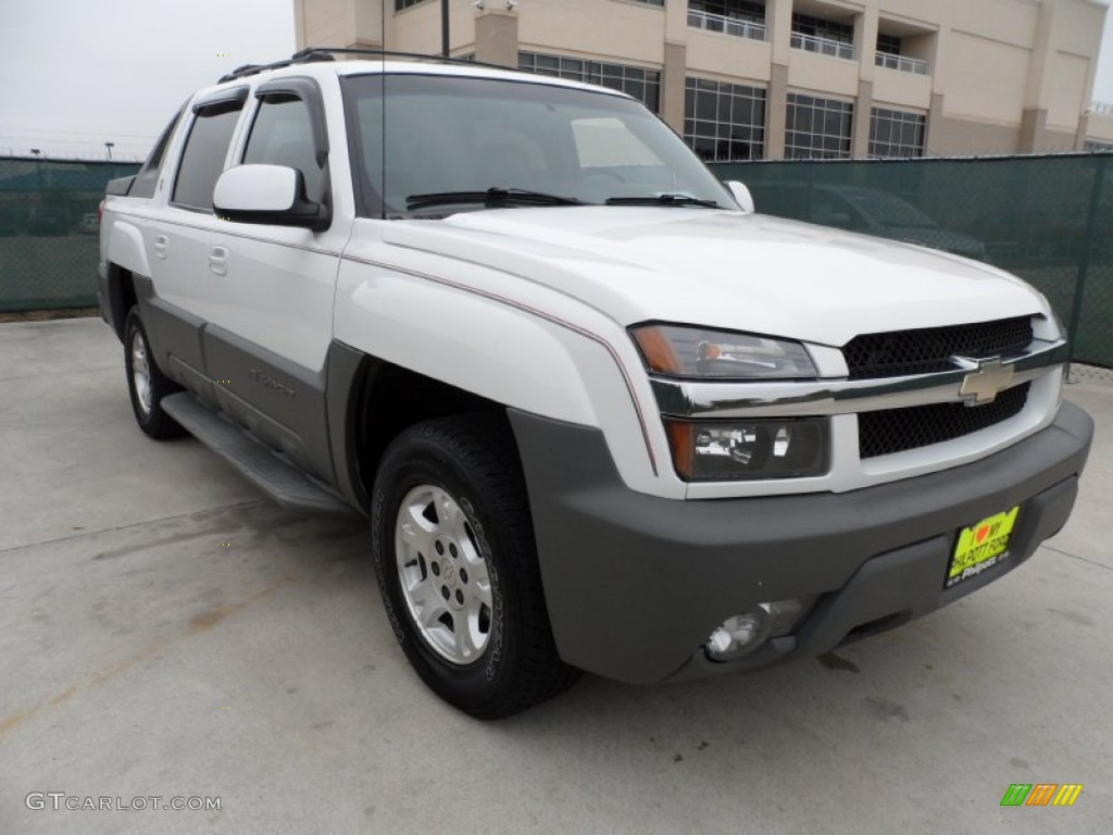 2002 Avalanche 4WD - Summit White / Graphite photo #1