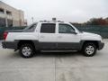 2002 Summit White Chevrolet Avalanche 4WD  photo #2