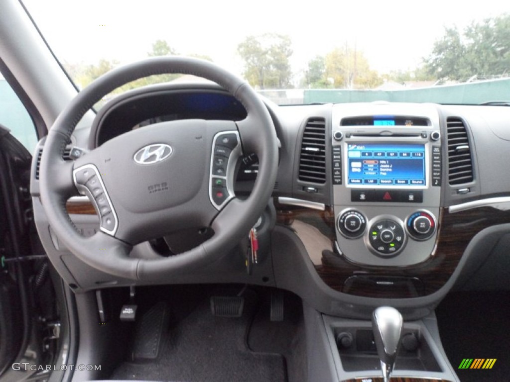 2012 Santa Fe SE V6 - Black Forest Green / Gray photo #28