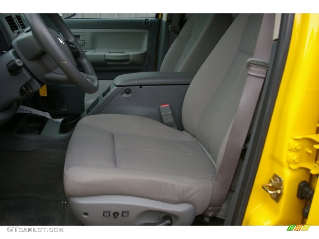 2006 Dakota SLT Quad Cab 4x4 - Solar Yellow / Medium Slate Gray photo #3