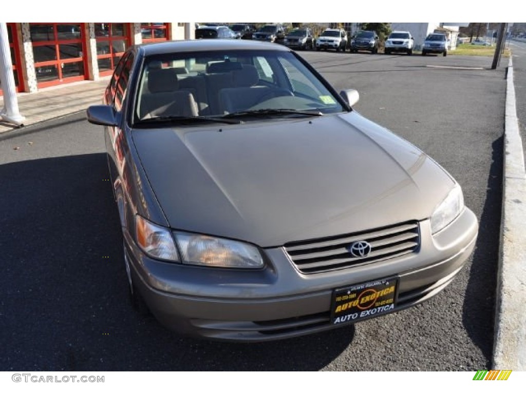 1999 Camry LE - Sable Pearl / Oak photo #2