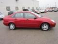 Sangria Red Metallic - Focus SE Sedan Photo No. 8