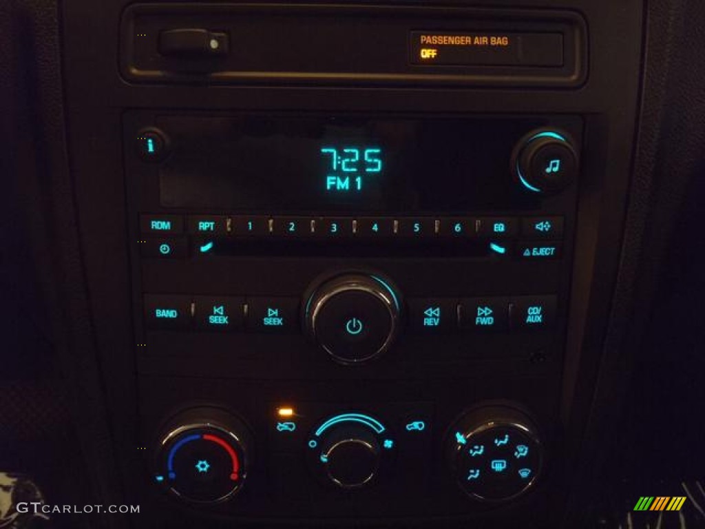 2008 Chevrolet HHR LS Controls Photo #57530389