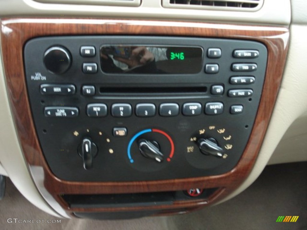 2005 Ford Taurus SEL Controls Photo #57530464