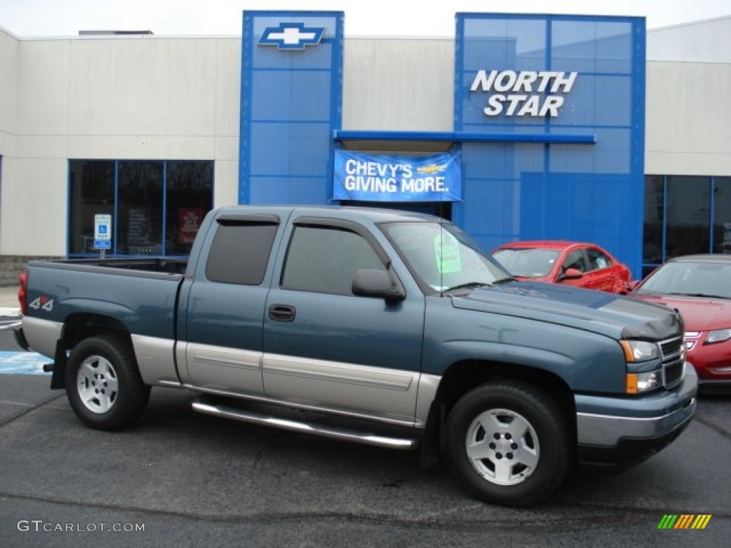 2006 Silverado 1500 LT Extended Cab 4x4 - Blue Granite Metallic / Medium Gray photo #1